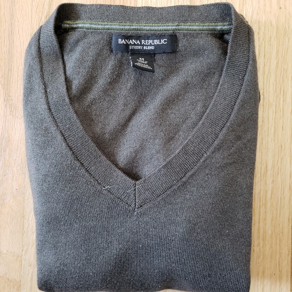 Banana Republic Other - Banana Republic Luxury Blend Pullover Sweater M